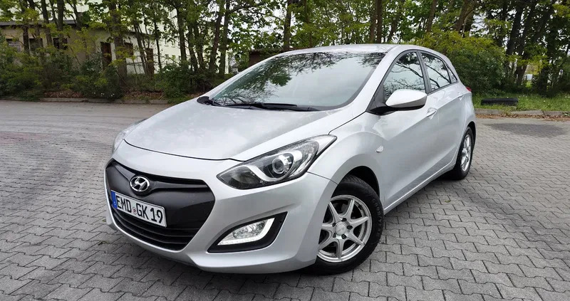 praszka Hyundai I30 cena 31900 przebieg: 180000, rok produkcji 2012 z Praszka